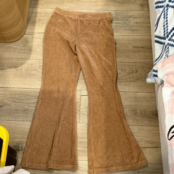 aerie Pants - Aerie Tan Corduroy Flare Pants Textured Large Long Women’s